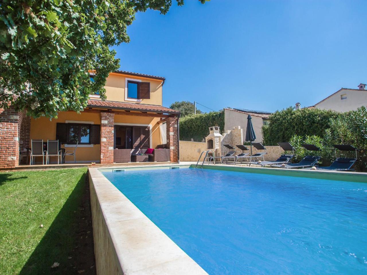 Villa Hrast Bacva Вишнян Экстерьер фото