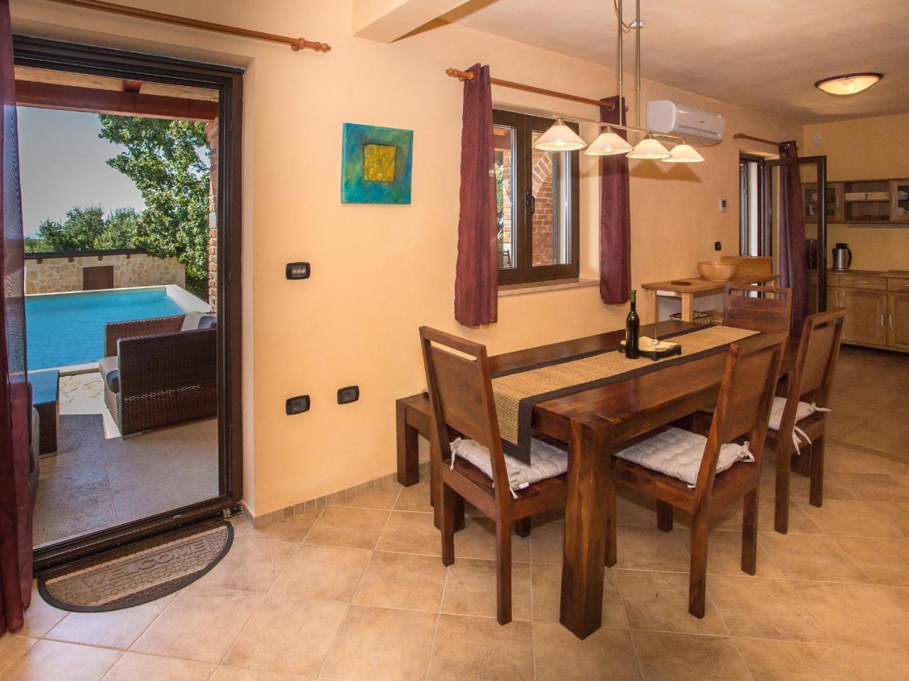 Villa Hrast Bacva Вишнян Экстерьер фото
